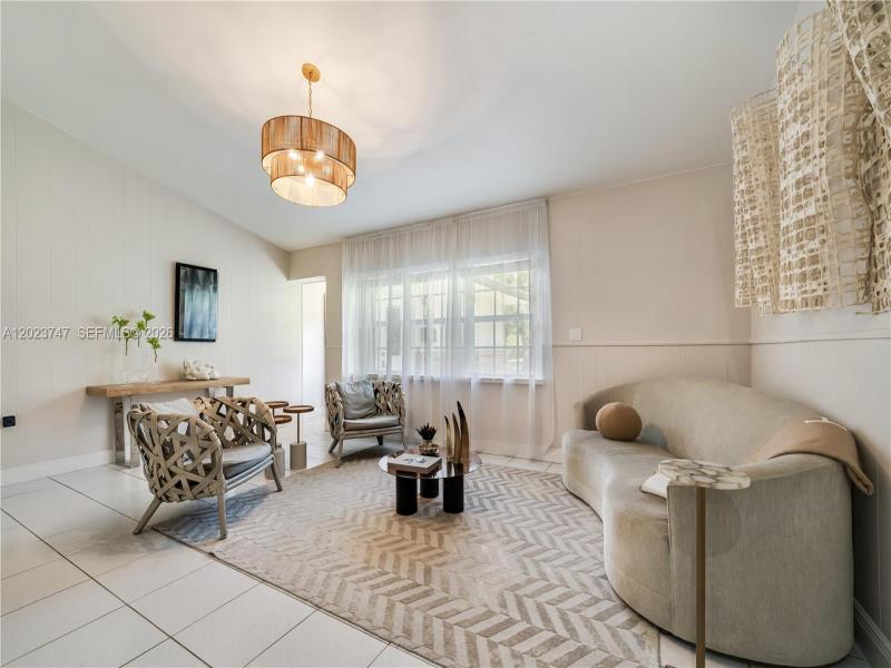 Property photo # 4