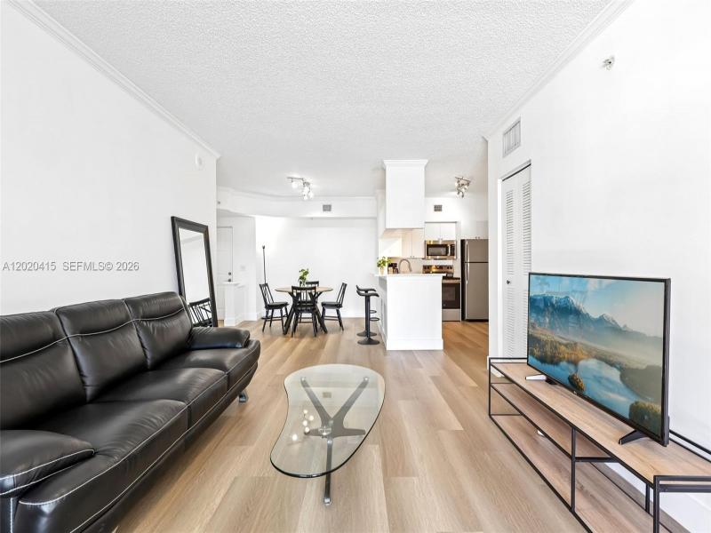 Comprar apartamento en Porto Bellagio 2808