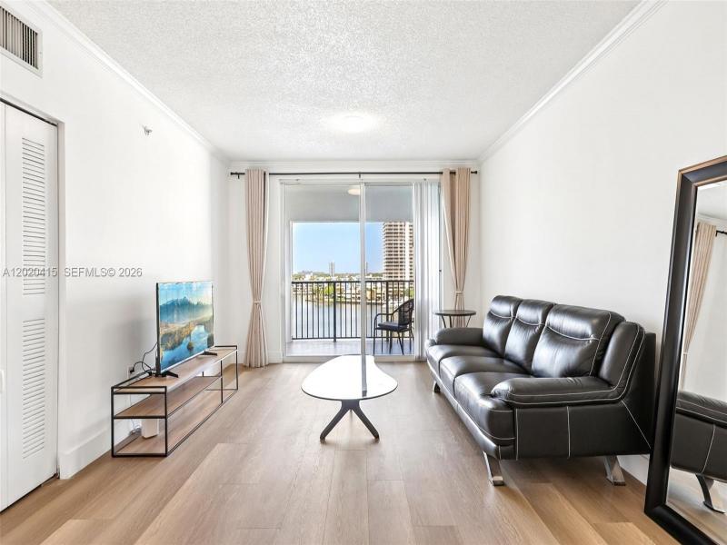 Comprar apartamento en Porto Bellagio 2808