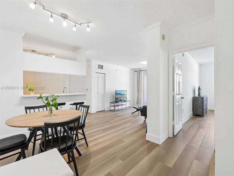 Comprar apartamento en Porto Bellagio 2808