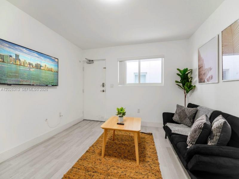 Property photo # 9