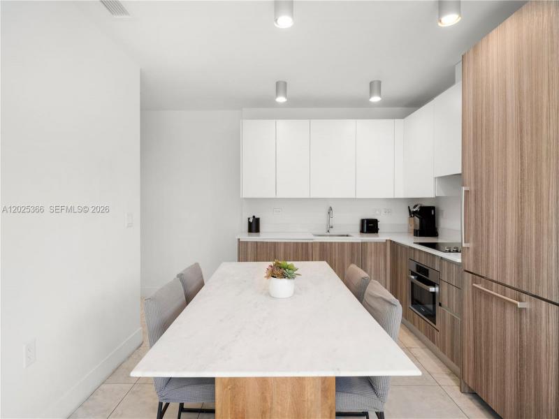 Condo for sale at Smart Brickell Residences 1701