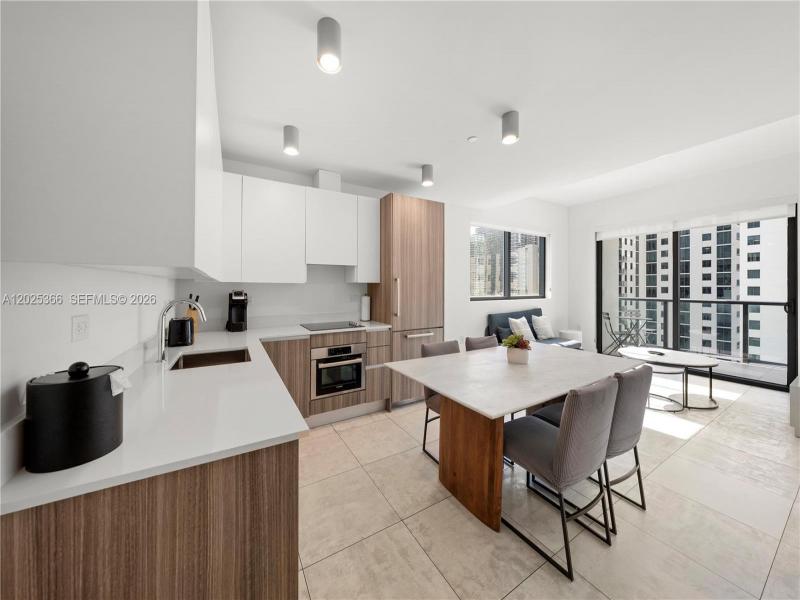 Condo for sale at Smart Brickell Residences 1701