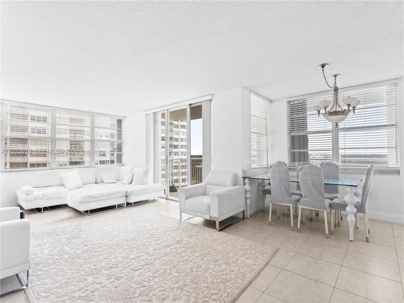 Condo for sale at Del Prado South Tower 1105