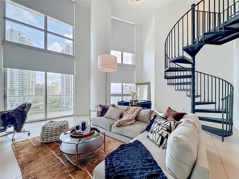 Property photo # 4