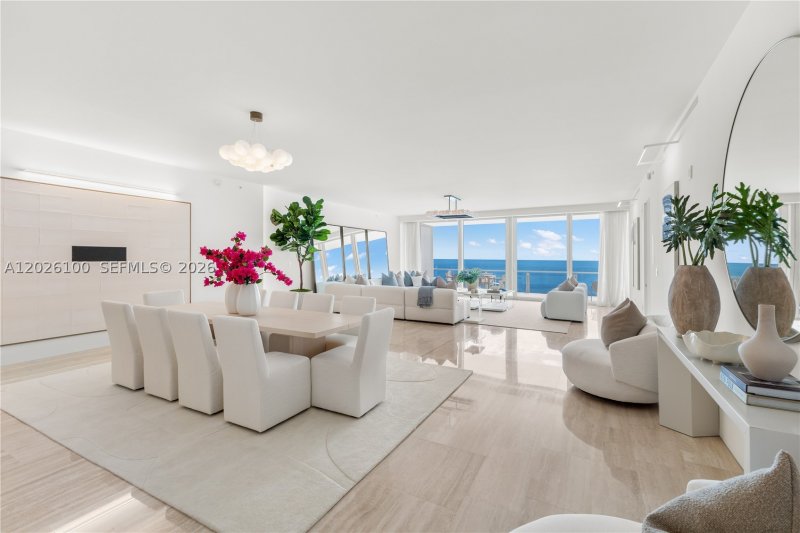 Comprar apartamento no The Surf Club Four Seasons Condo & Hotel S-1003