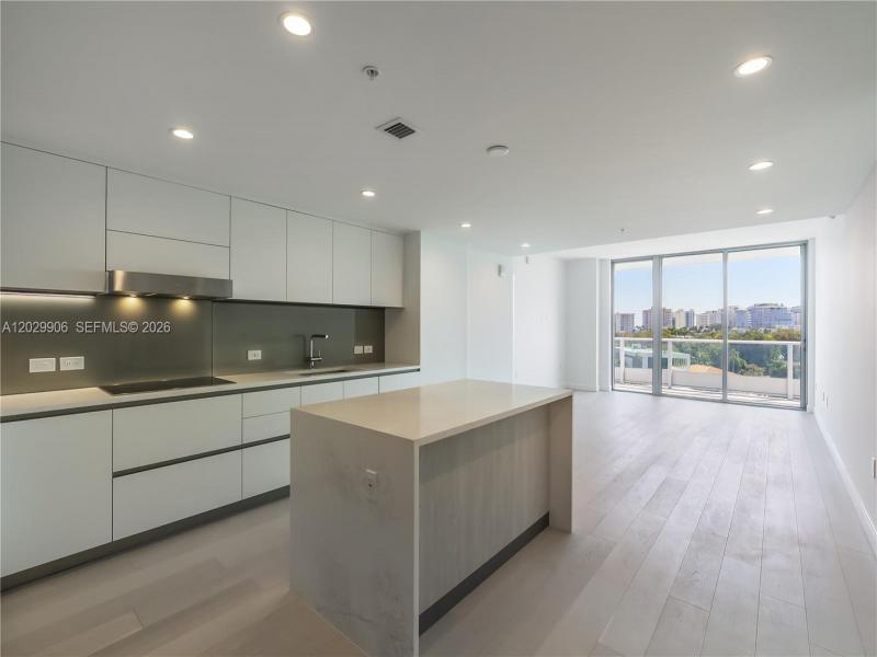 La Baia South Apt #603
