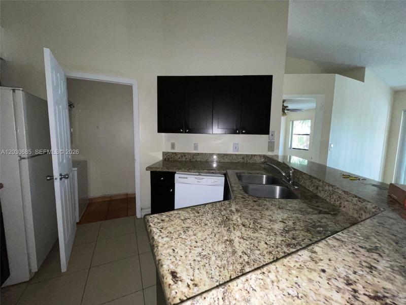 Property photo # 7