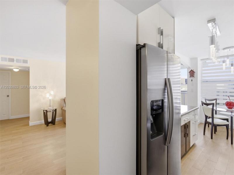 Condo for sale at Winston Towers 901