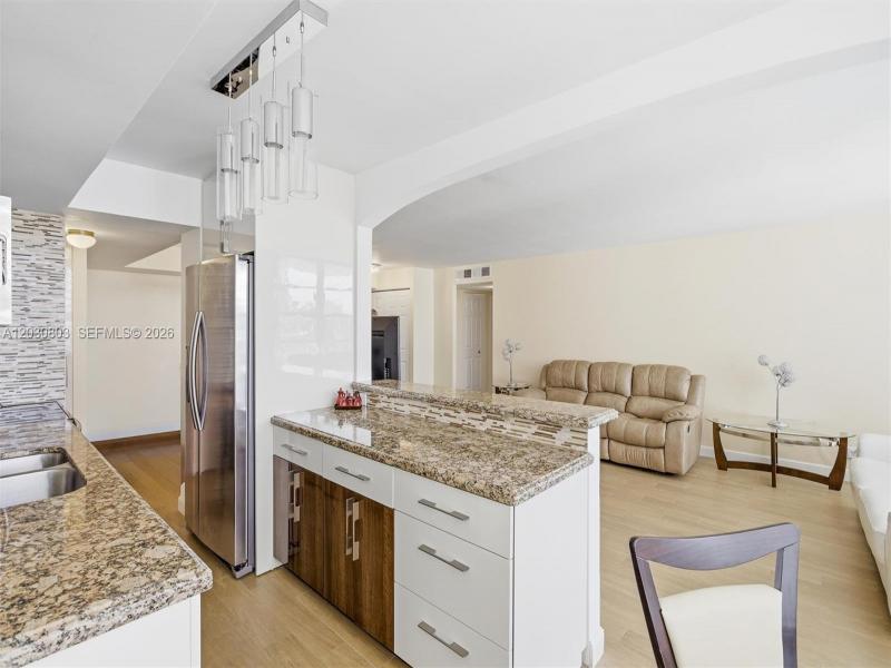 Condo for sale at Winston Towers 901