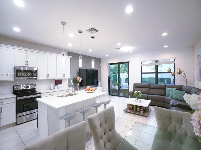 Property photo # 0