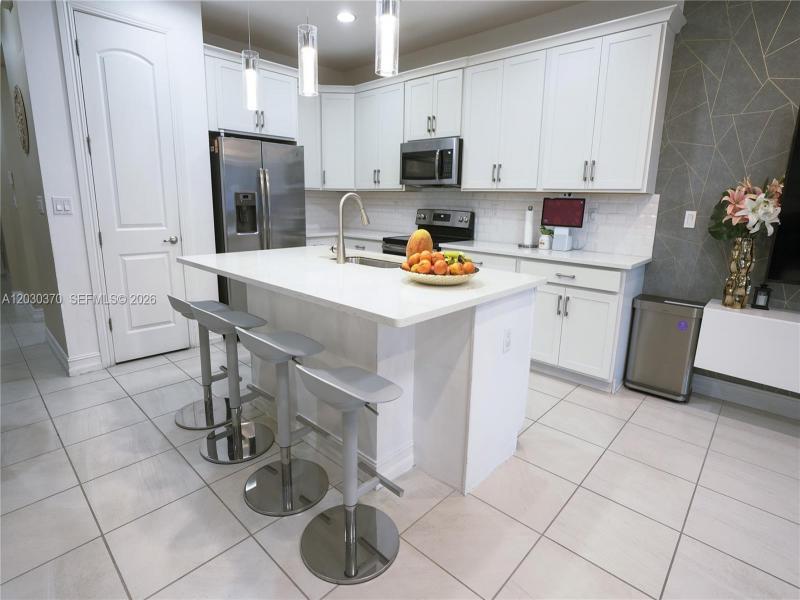 Property photo # 4