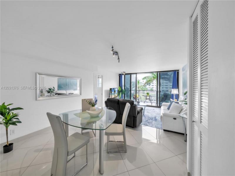 Comprar apartamento no Grenoble at Quadomain 204