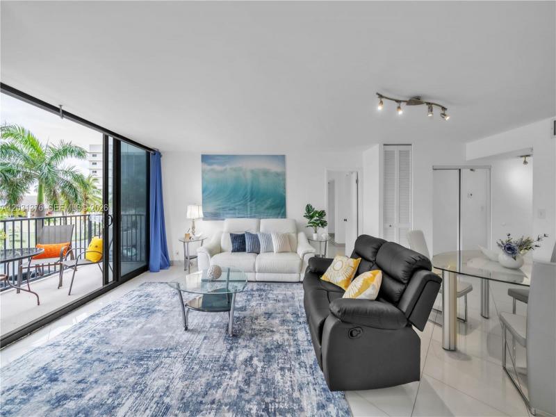 Comprar apartamento no Grenoble at Quadomain 204