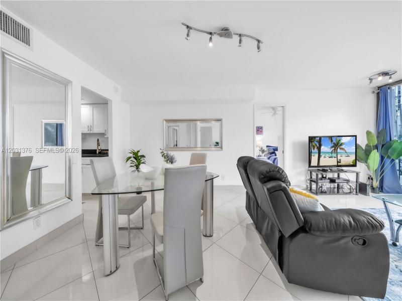 Comprar apartamento no Grenoble at Quadomain 204