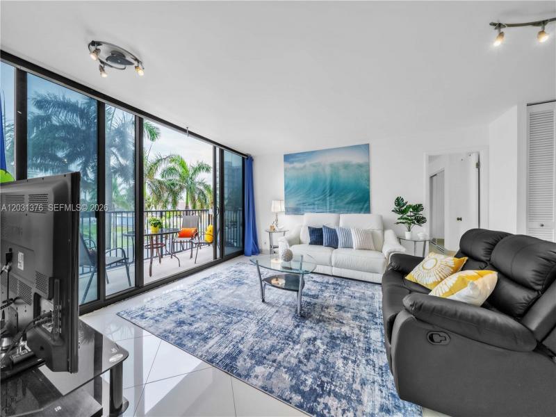 Comprar apartamento no Grenoble at Quadomain 204