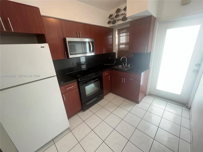 Property photo # 0