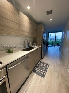 Hyde Midtown Apt #1015