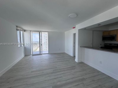 Madison Miami Apt #W-2108