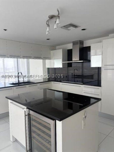 Alquiler de apartamento en Jade Ocean 3101