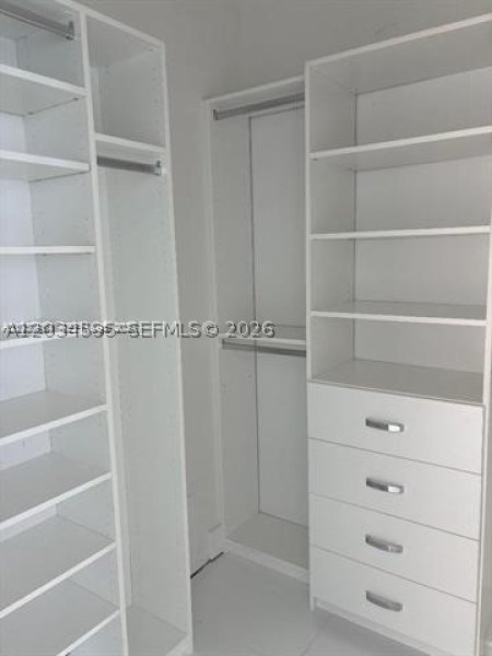 Alquiler de apartamento en Jade Ocean 3101
