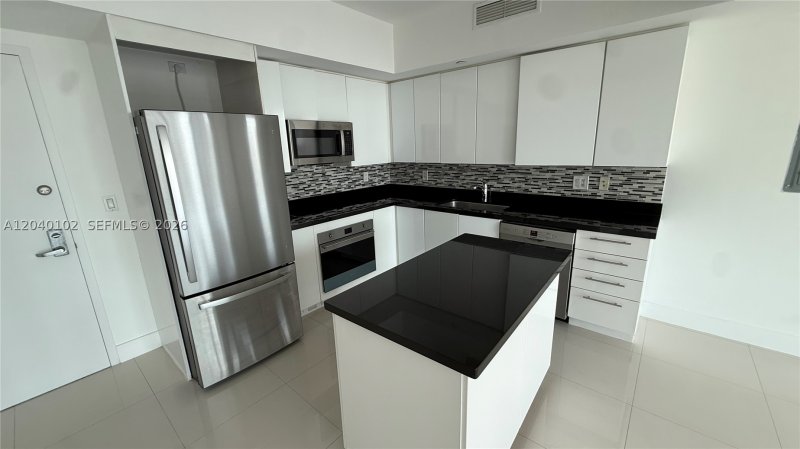 Comprar apartamento en Mint at Riverfront 3311