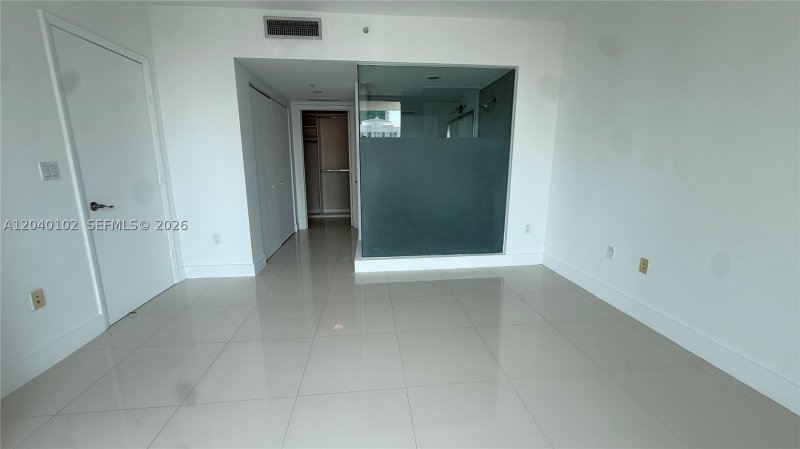 Comprar apartamento en Mint at Riverfront 3311