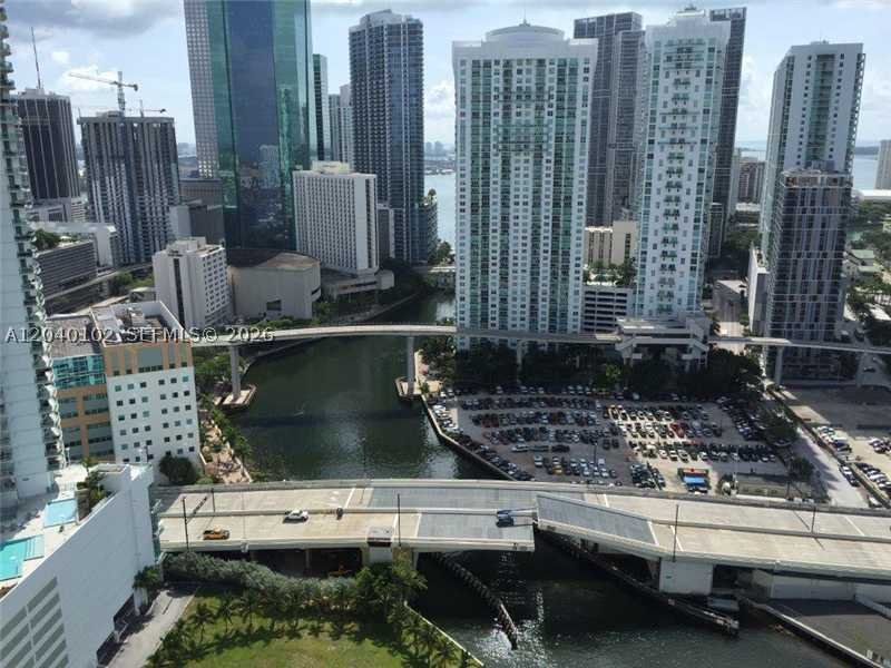 Comprar apartamento en Mint at Riverfront 3311