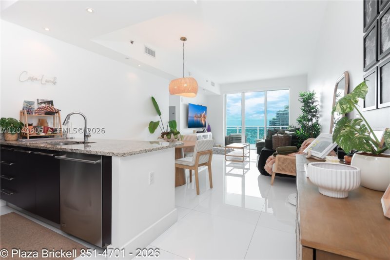 Comprar apartamento no The Plaza Tower I 4701