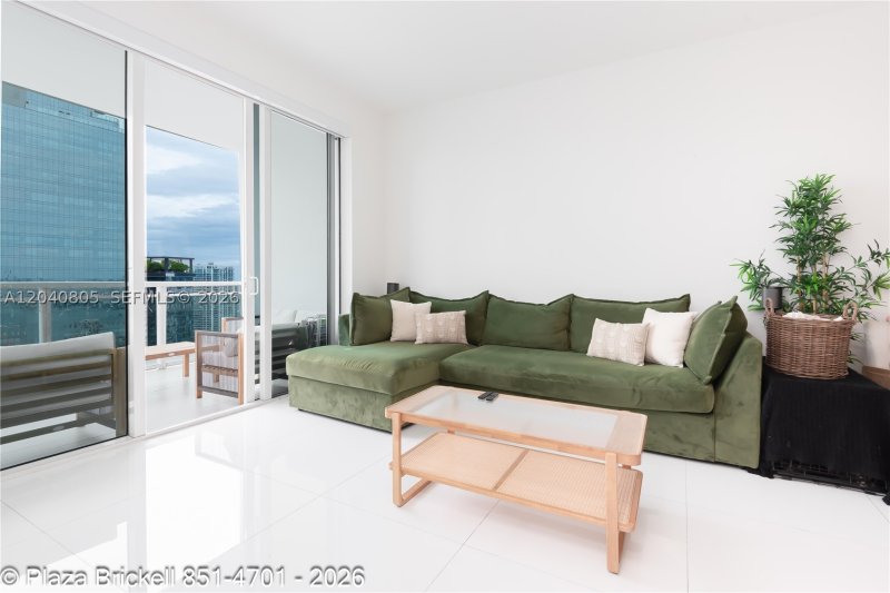 Comprar apartamento no The Plaza Tower I 4701