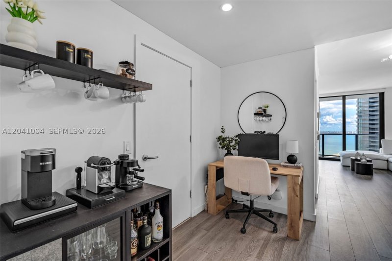 Aluguel de apartamento no Paraiso Bayviews 3704