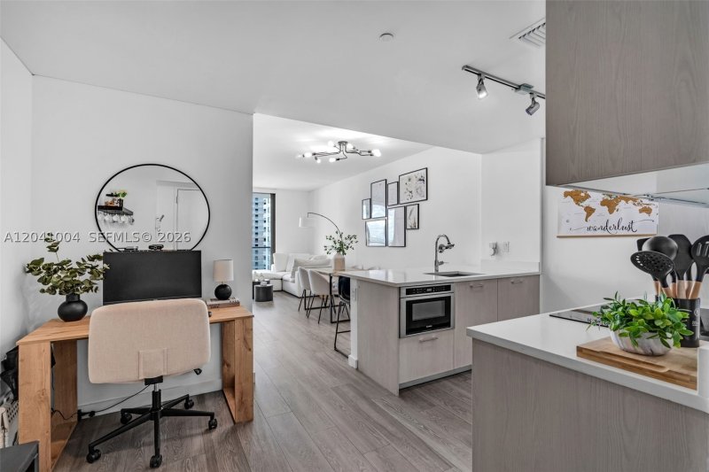 Aluguel de apartamento no Paraiso Bayviews 3704