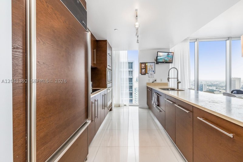 Comprar apartamento no Icon Brickell Tower I 4715