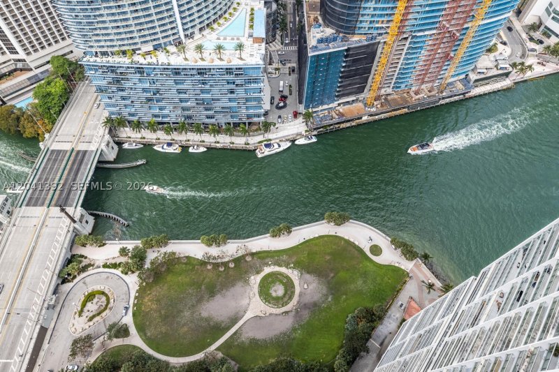 Comprar apartamento no Icon Brickell Tower I 4715