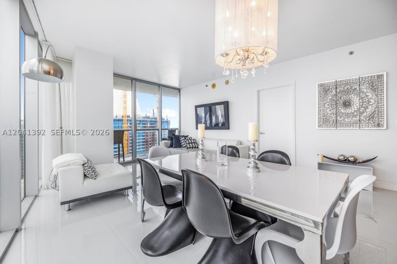 Comprar apartamento no Icon Brickell Tower I 4715