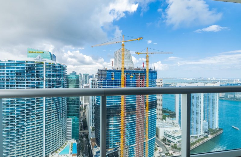 Icon Brickell Tower I Apt #4715