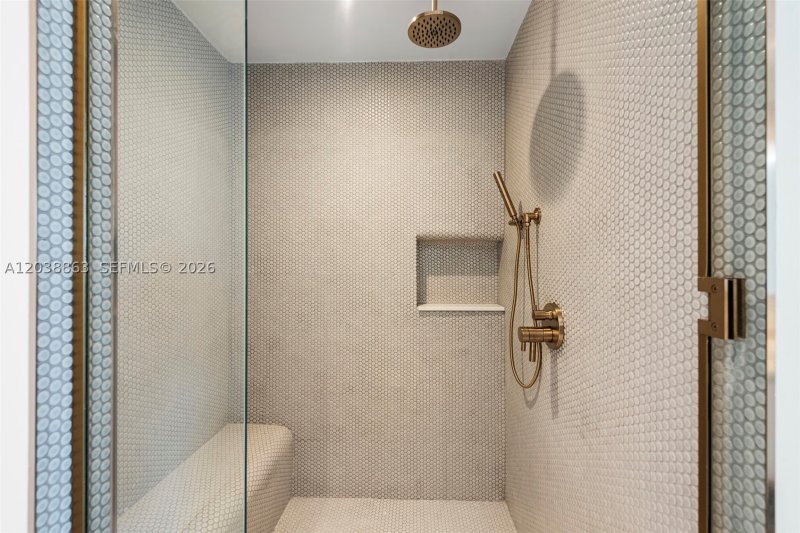 Alquiler de apartamento en MR. C Residences 1005