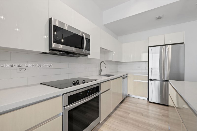 Apartment for rent at Mondrian Hallandale 2009