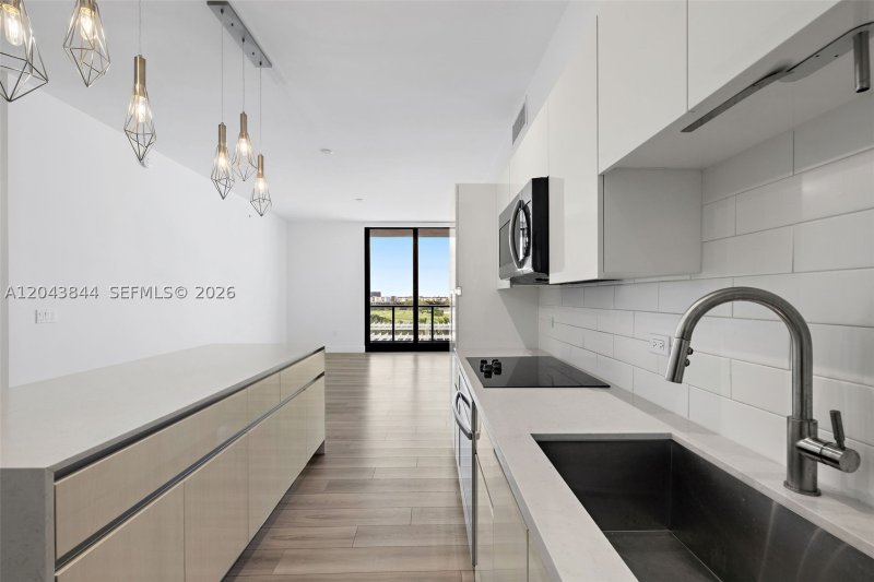 Apartment for rent at Mondrian Hallandale 2009