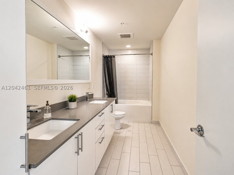 Apartment for rent at Nine at Mary Brickell Village 2211