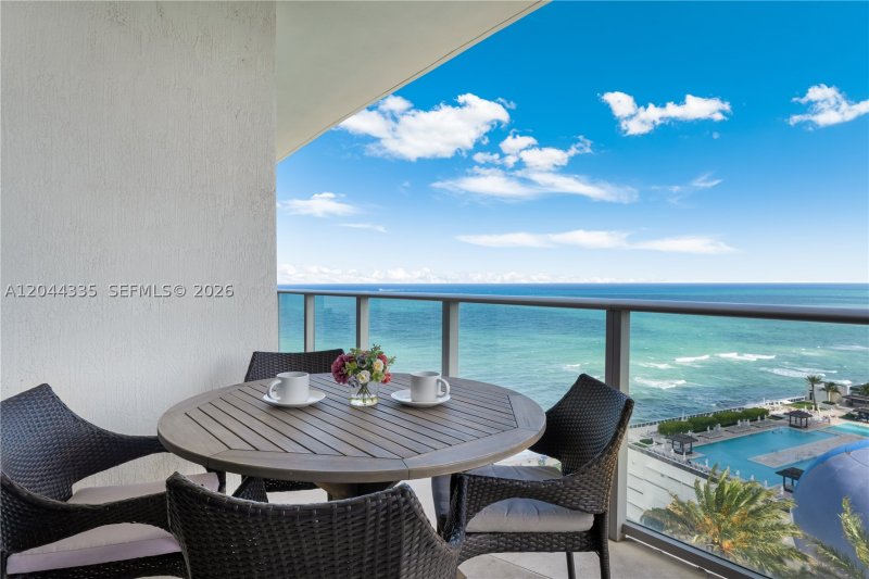 Hyde Beach Resort Hollywood Apt #1405