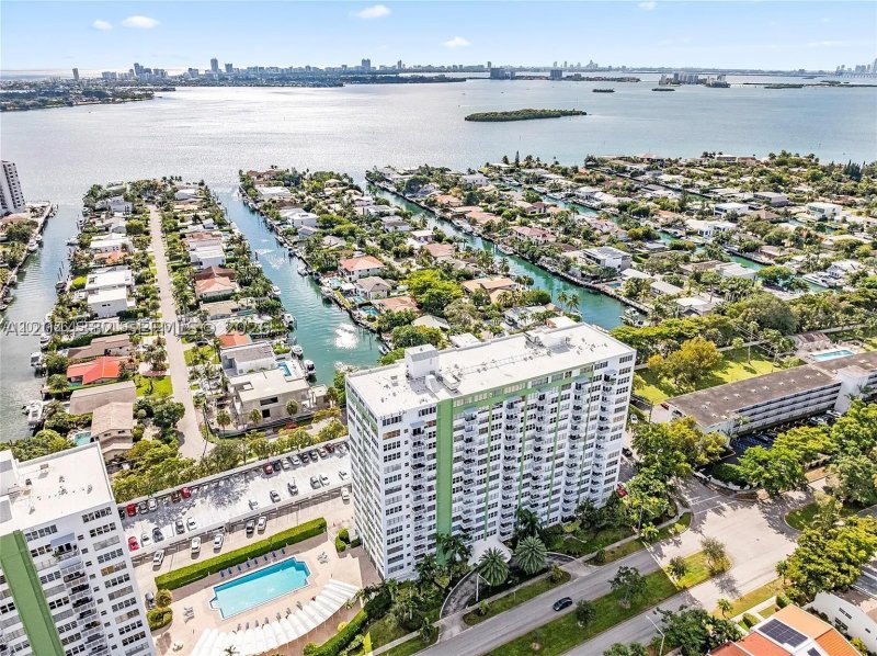 Apartment for rent at Bayview Towers A410