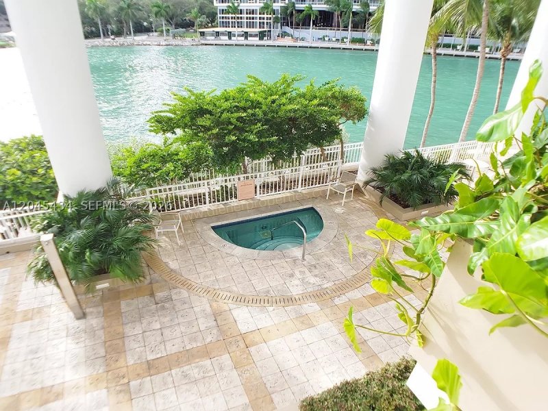 Property photo # 9