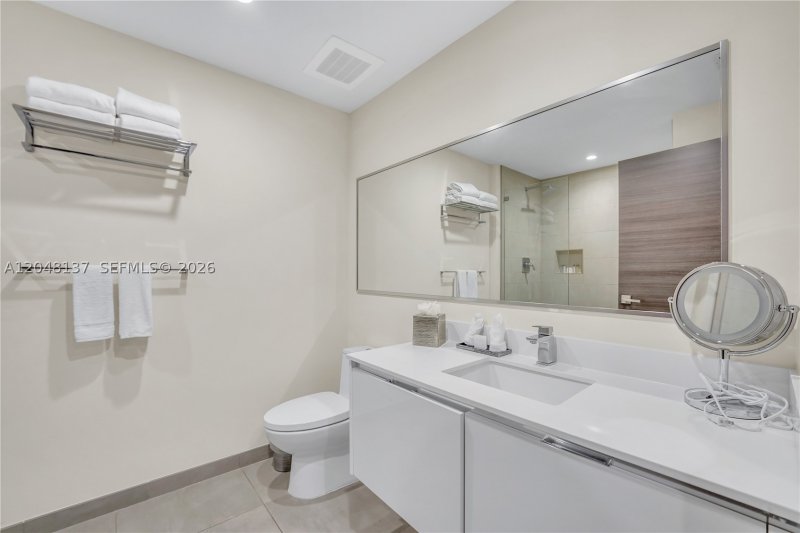 Condo for sale at Costa Hollywood S314