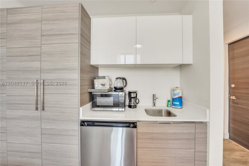 Condo for sale at Costa Hollywood S314