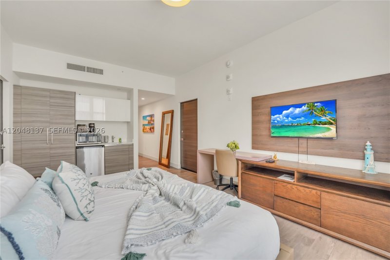 Condo for sale at Costa Hollywood S314