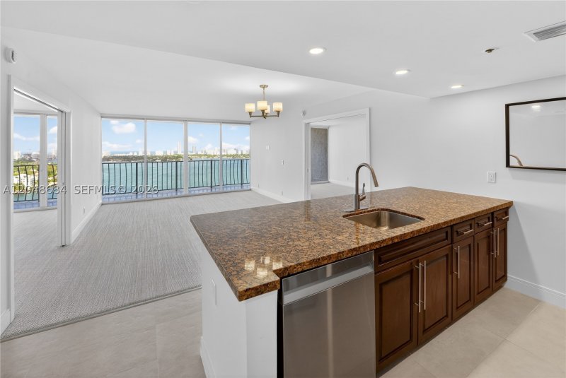 Condo for sale at Grandview Palace 2319