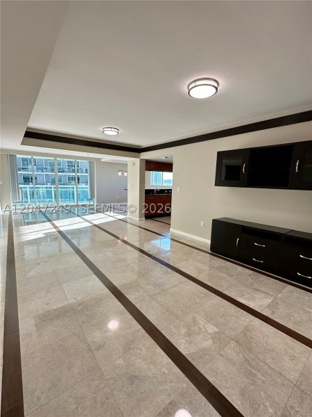 Apartment for rent at 1800 Club 2315