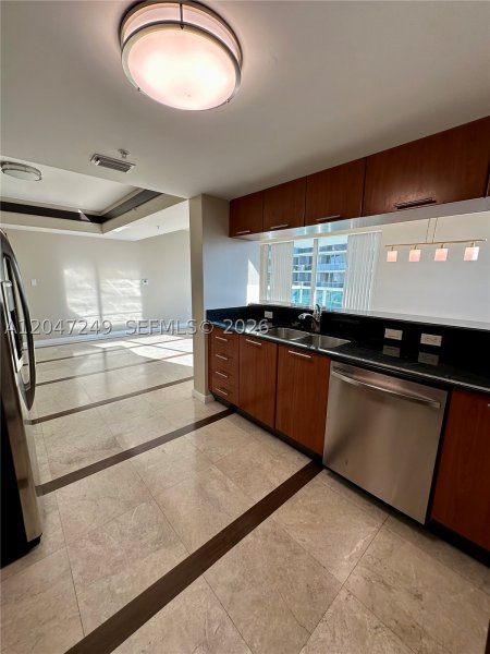 Apartment for rent at 1800 Club 2315