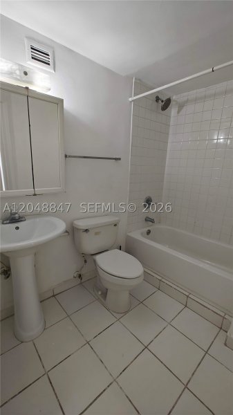Aluguel de apartamento no Four Ambassadors 365